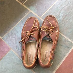 Gently used Plaid Women’s Sperry Topsiders